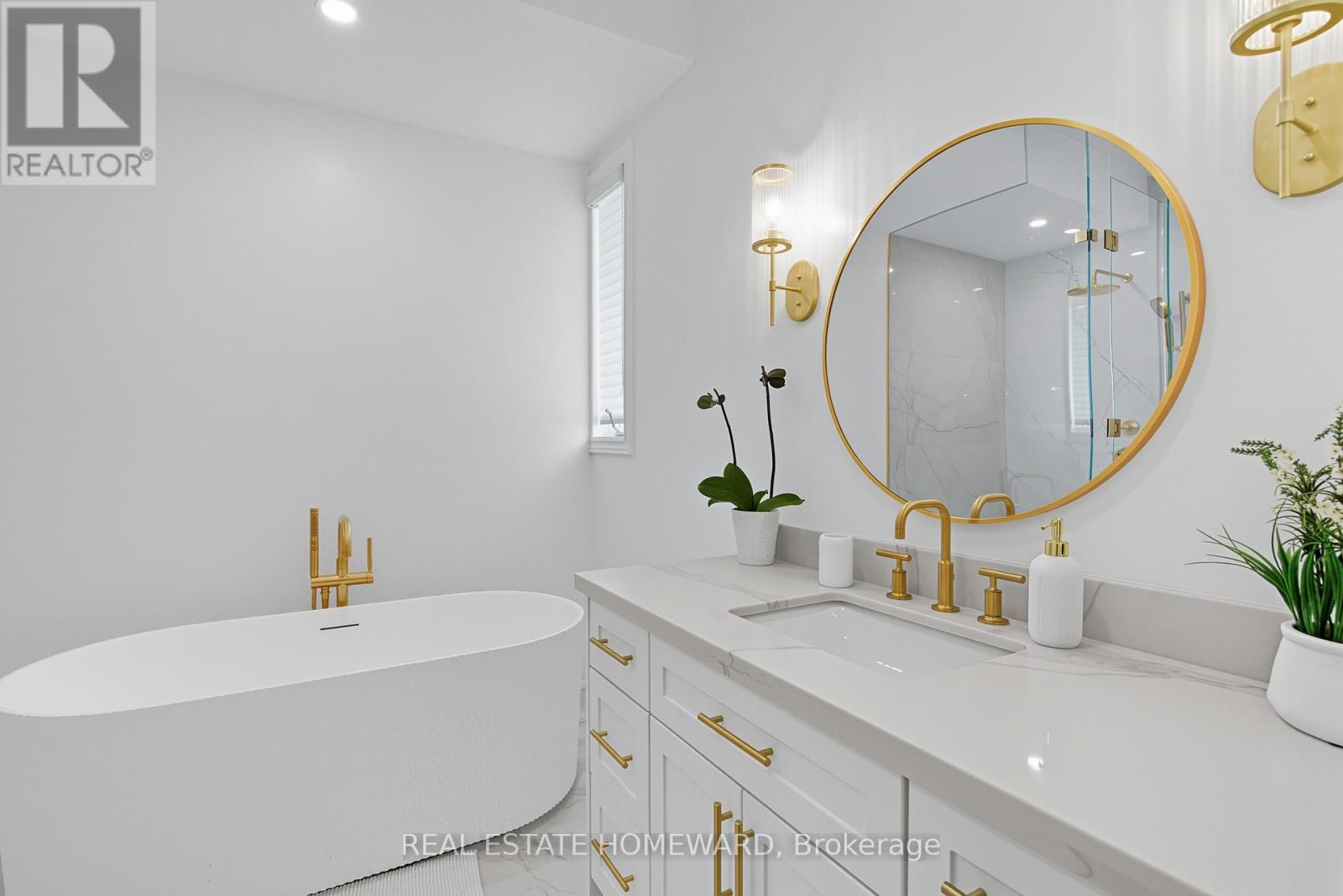 11 Loon Harbour Way, Markham, Ontario  L6E 1B4 - Photo 21 - N12446369