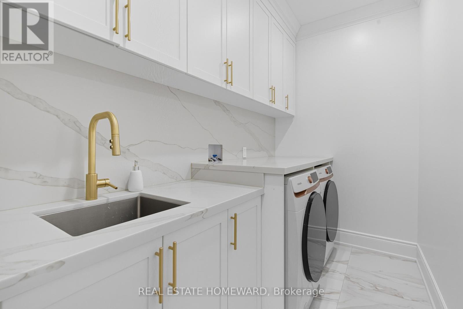 11 Loon Harbour Way, Markham, Ontario  L6E 1B4 - Photo 26 - N12446369