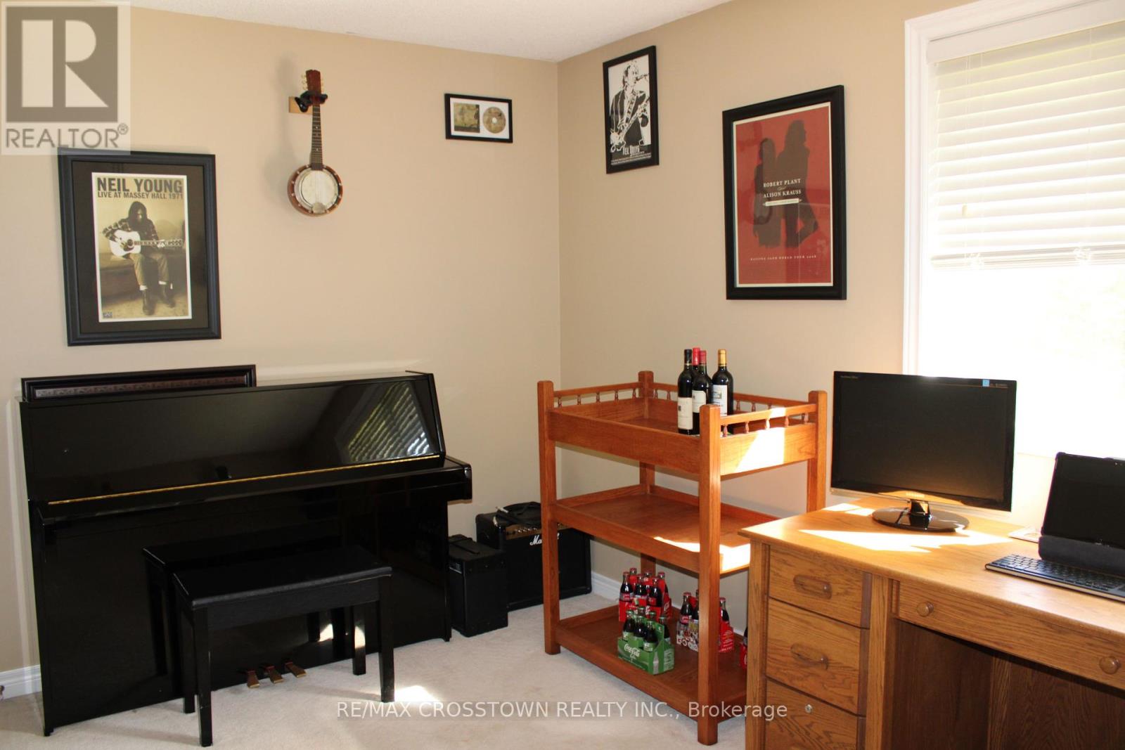 47 Pine Park Boulevard, Adjala-Tosorontio (Everett), Ontario  L0M 1J0 - Photo 14 - N12446422