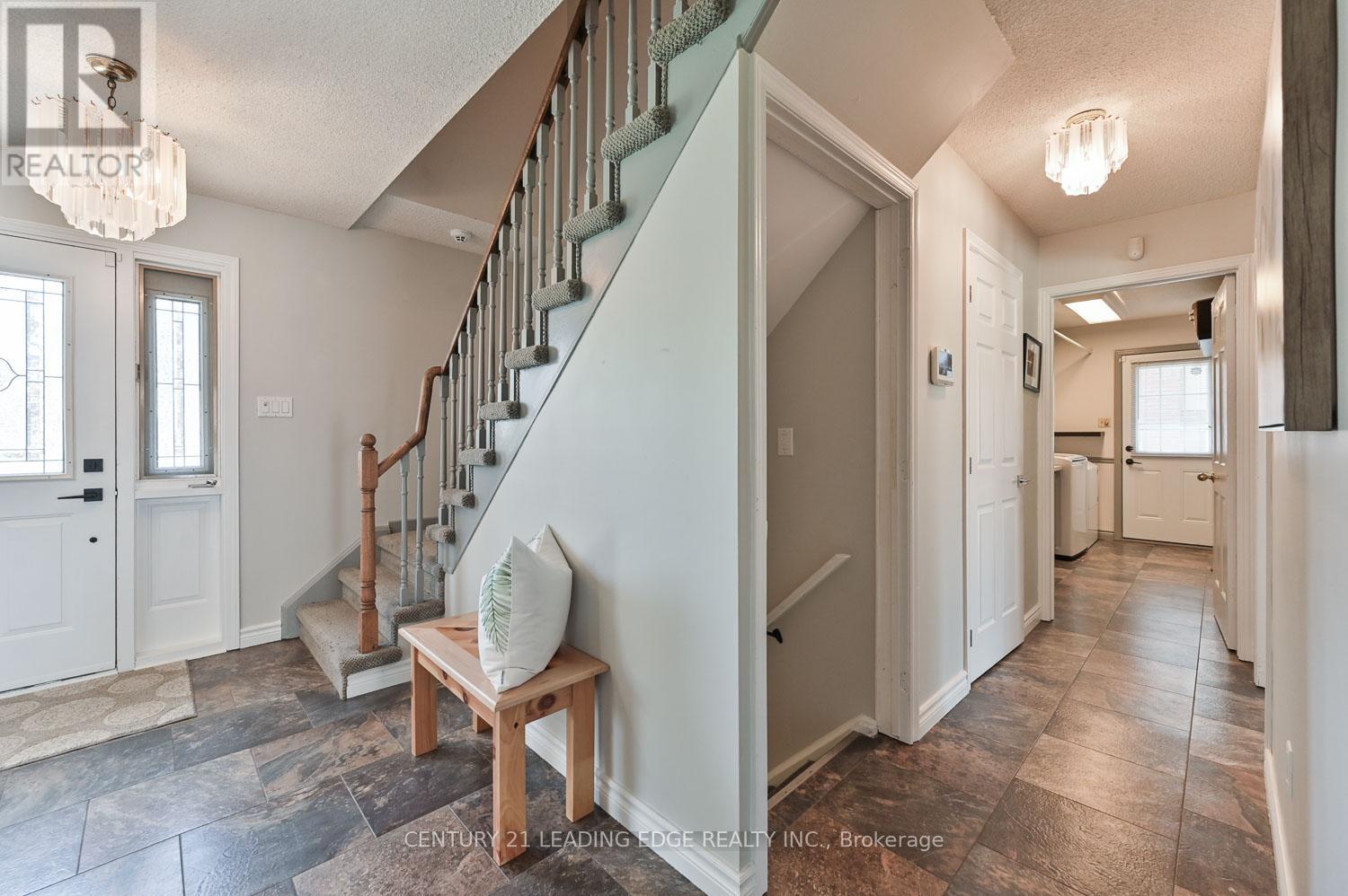 50 Sir Gawaine Place, Markham (Markham Village), Ontario  L3P 3A2 - Photo 17 - N12446429