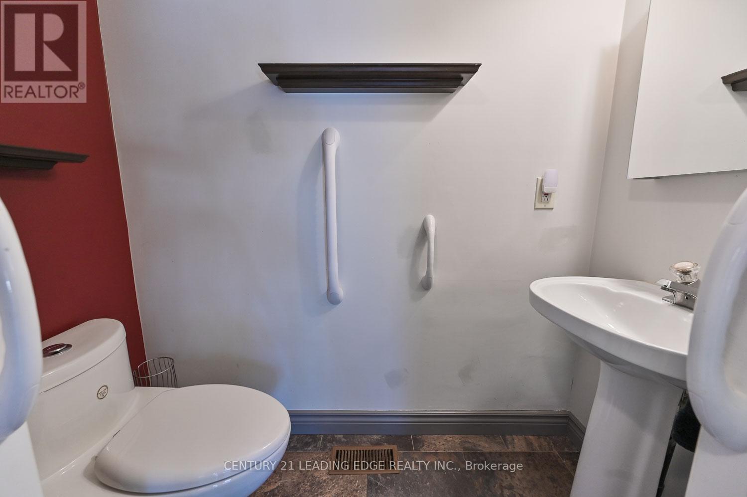 50 Sir Gawaine Place, Markham (Markham Village), Ontario  L3P 3A2 - Photo 22 - N12446429