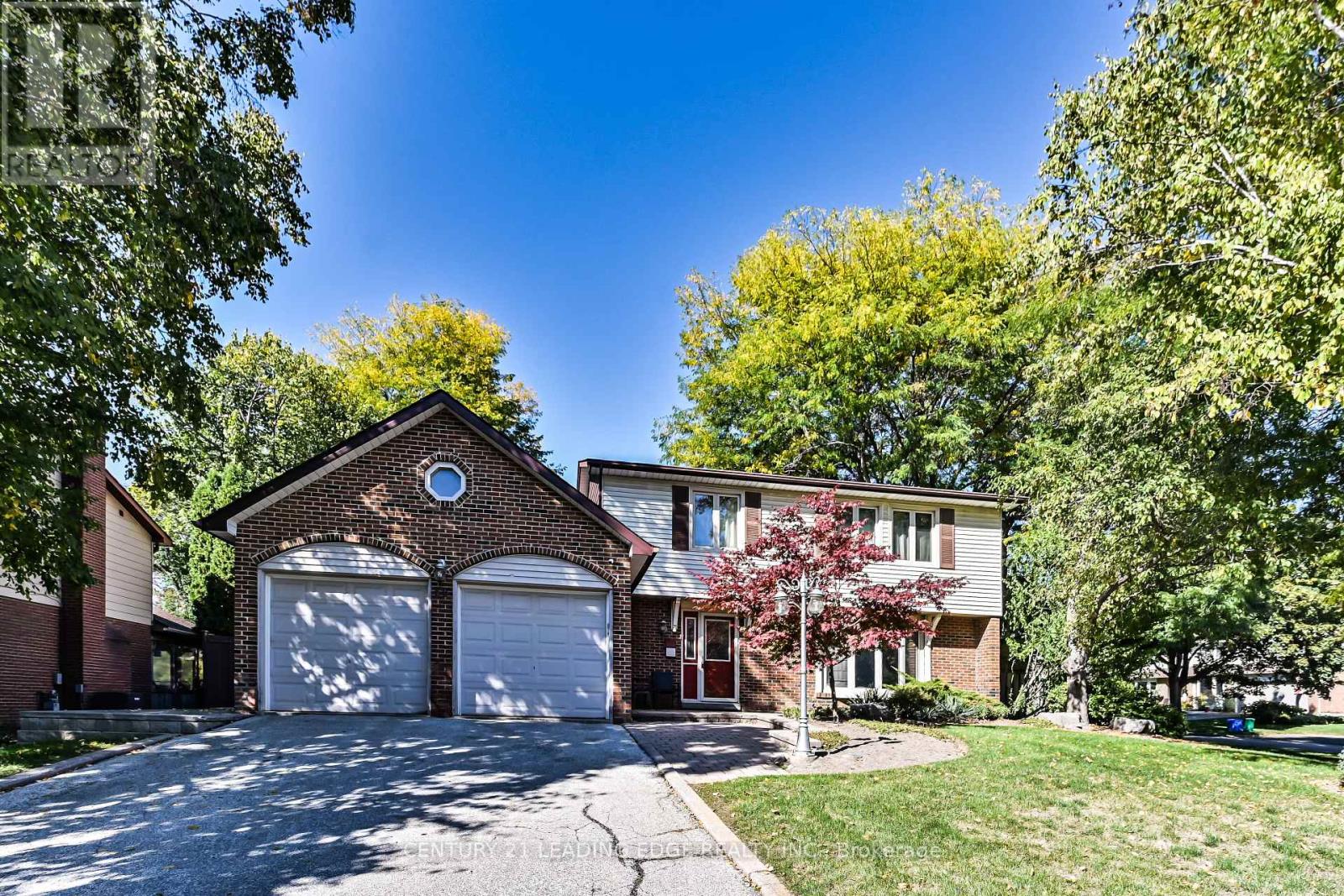 50 Sir Gawaine Place, Markham (Markham Village), Ontario  L3P 3A2 - Photo 4 - N12446429