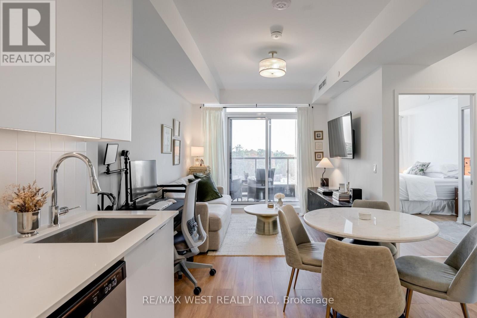 511 - 474 Caldari Road, Vaughan, Ontario  L4K 0R5 - Photo 10 - N12446441