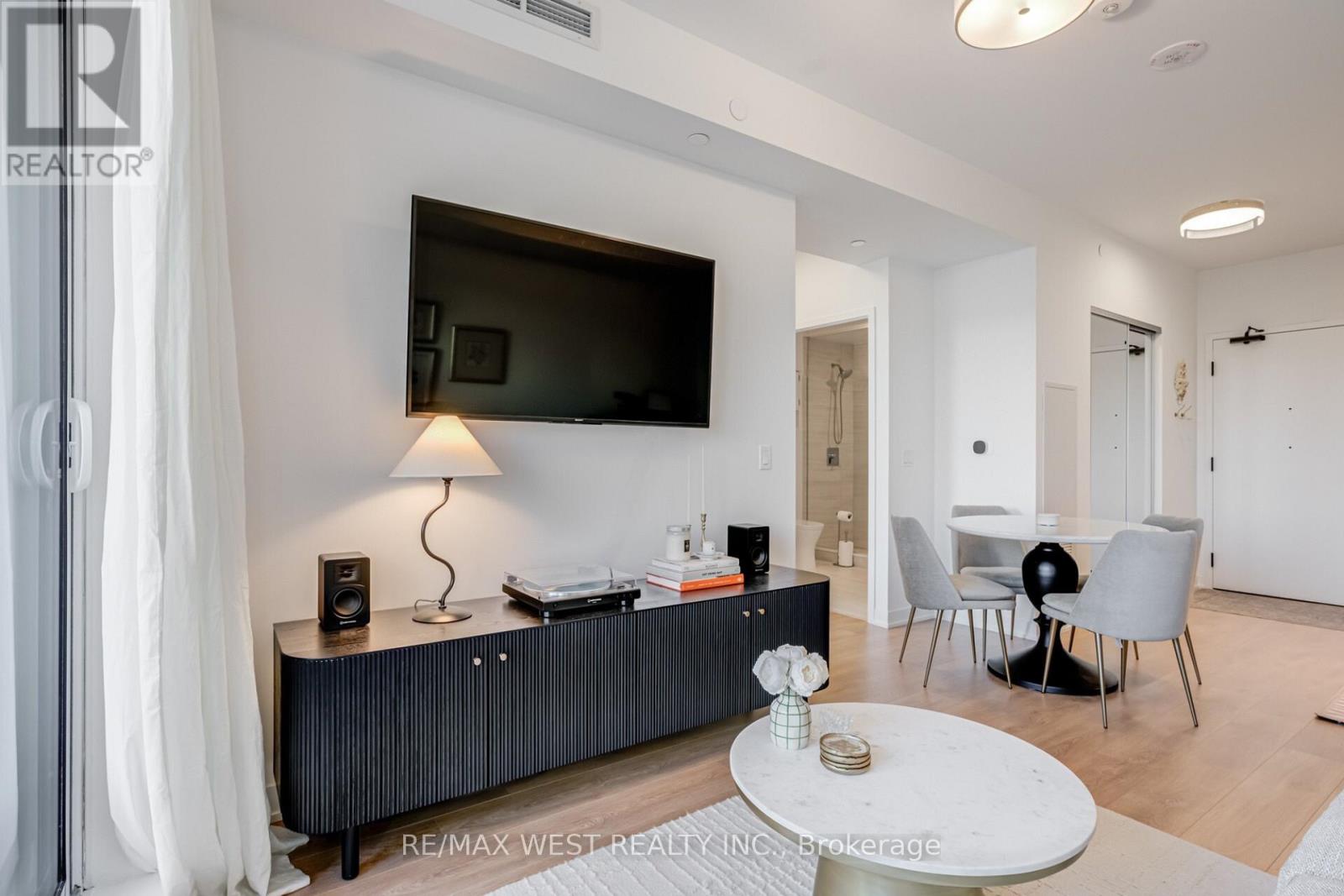 511 - 474 Caldari Road, Vaughan, Ontario  L4K 0R5 - Photo 18 - N12446441