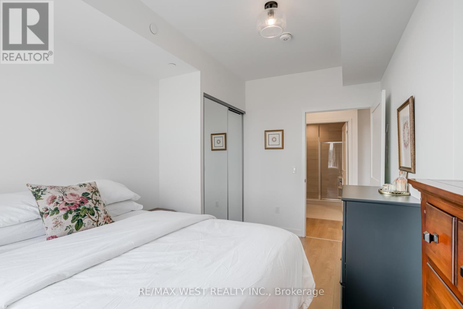 511 - 474 Caldari Road, Vaughan, Ontario  L4K 0R5 - Photo 24 - N12446441