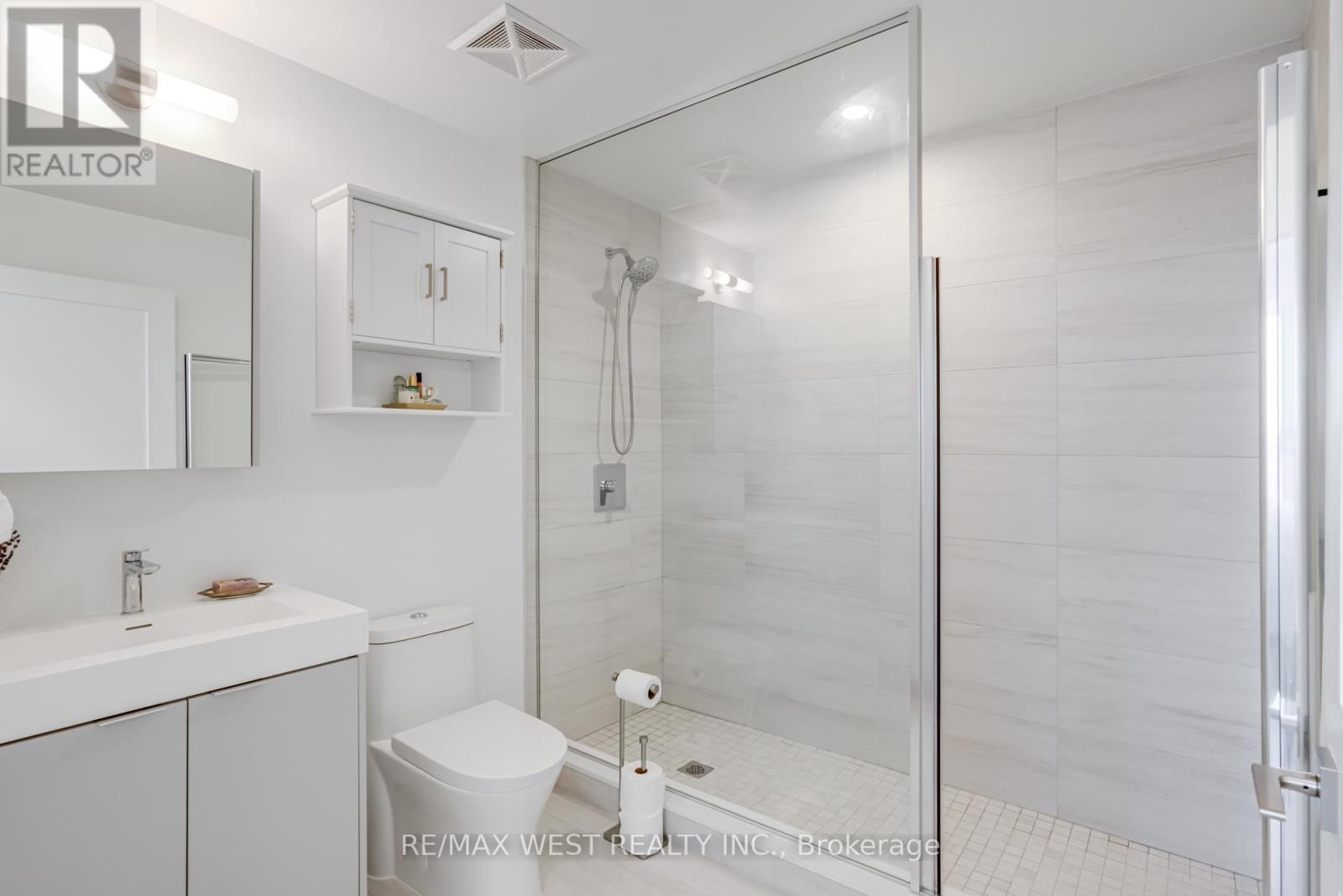 511 - 474 Caldari Road, Vaughan, Ontario  L4K 0R5 - Photo 26 - N12446441