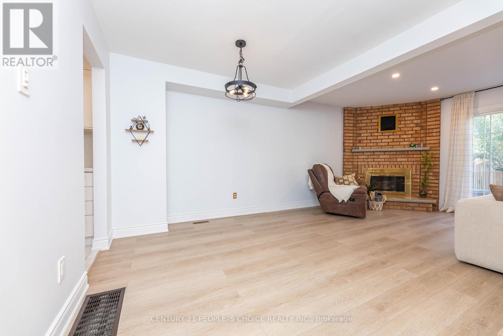 30 - 365 Tailfeather Crescent, Mississauga, Ontario  L4Z 2Z8 - Photo 15 - W12441747