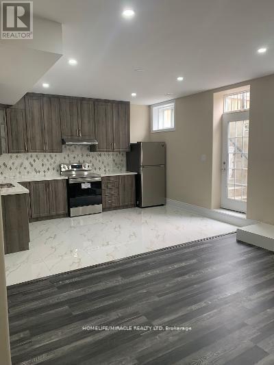 Bsmt - 17 Spain Crescent, Brampton, Ontario  L6P 4G8 - Photo 11 - W12445876