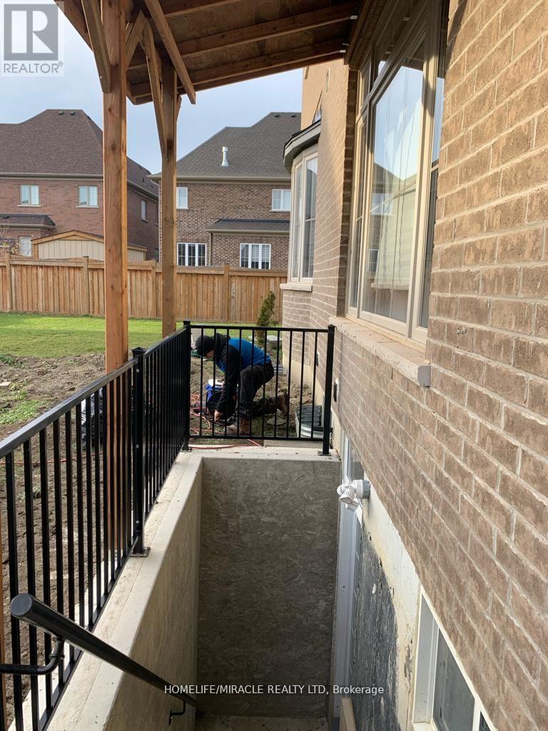 Bsmt - 17 Spain Crescent, Brampton, Ontario  L6P 4G8 - Photo 20 - W12445876
