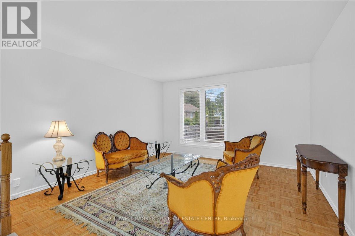 44 Glenwood Drive, Wasaga Beach, Ontario  L9Z 2K5 - Photo 14 - S12446372