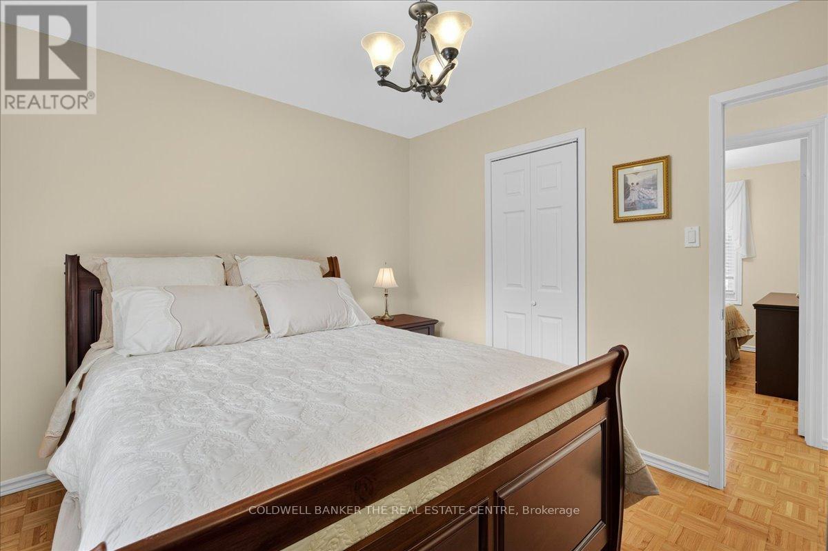 44 Glenwood Drive, Wasaga Beach, Ontario  L9Z 2K5 - Photo 29 - S12446372