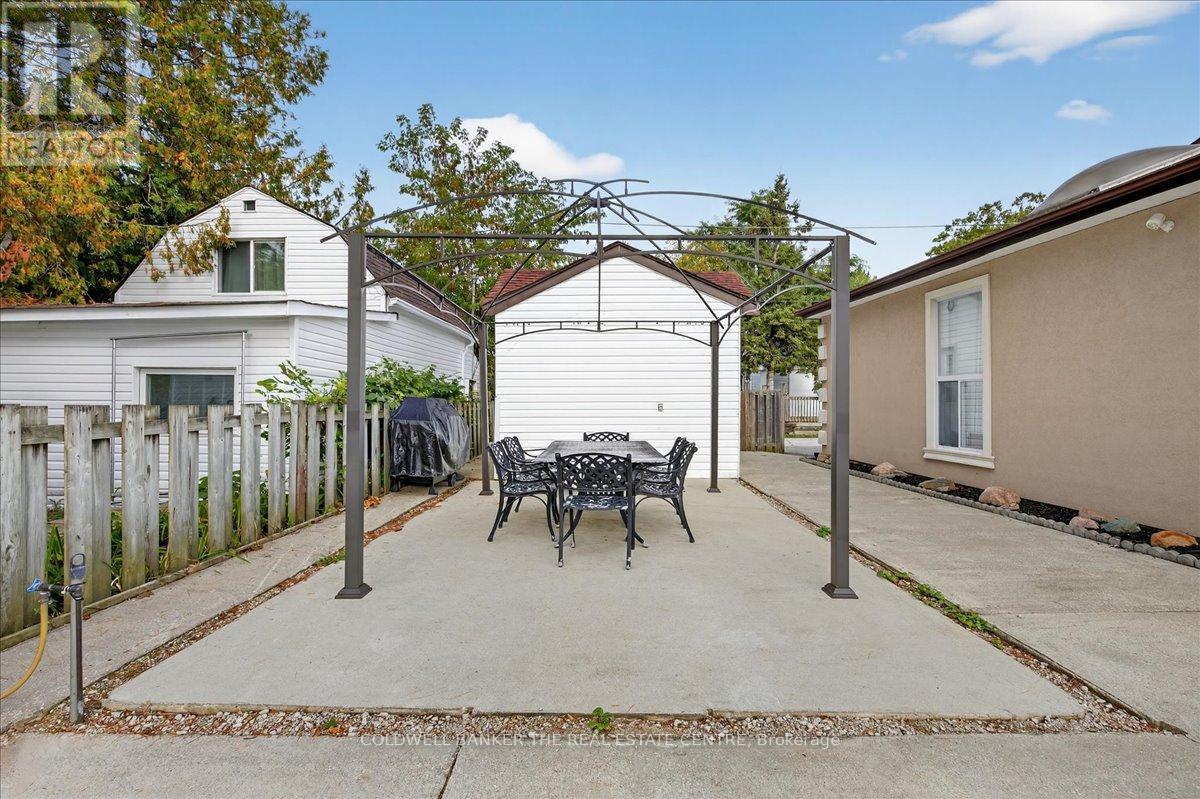 44 Glenwood Drive, Wasaga Beach, Ontario  L9Z 2K5 - Photo 47 - S12446372