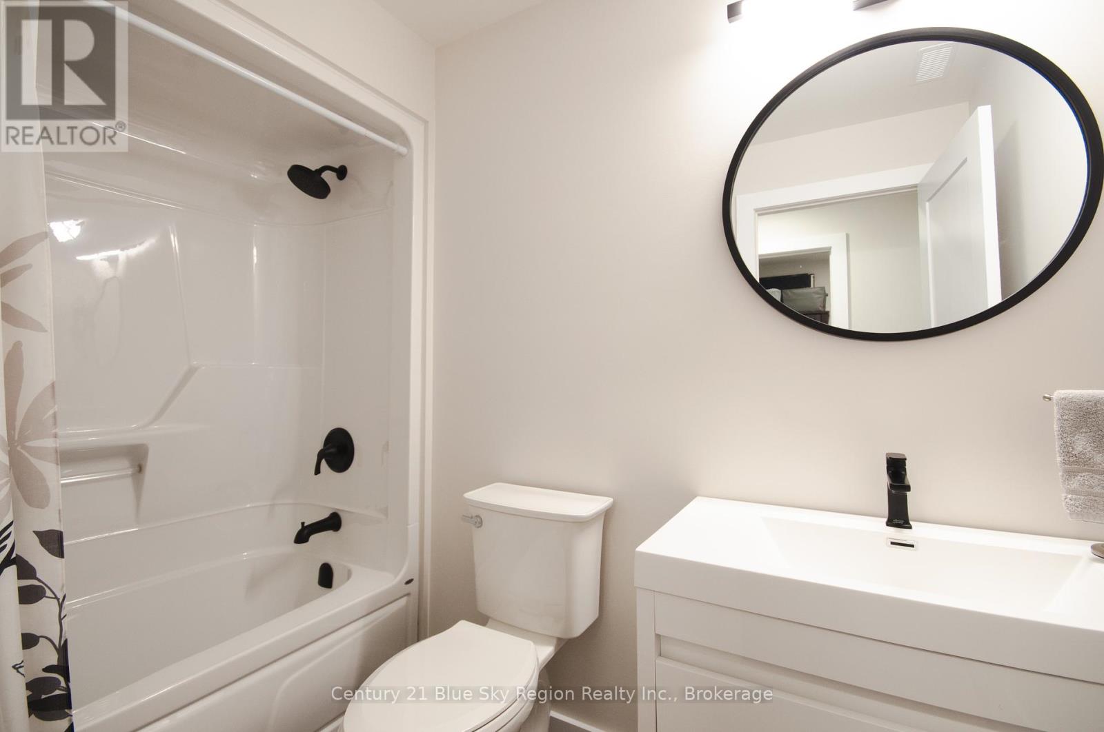 844 Macpherson Drive, East Ferris, Ontario  P0H 1K0 - Photo 16 - X12446510