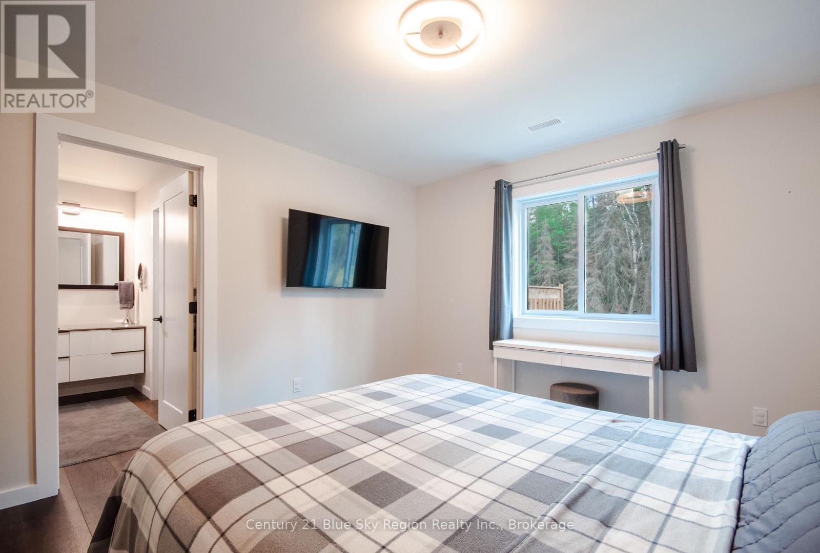 844 Macpherson Drive, East Ferris, Ontario  P0H 1K0 - Photo 19 - X12446510