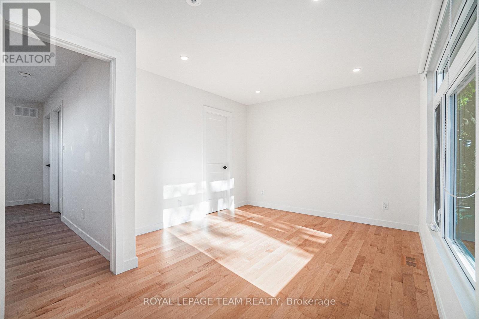 90 Hamilton Avenue N, Ottawa, Ontario  K1Y 1B9 - Photo 23 - X12443651