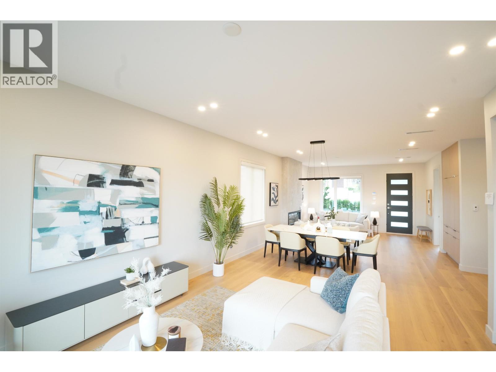 6250 Kitchener Street, Burnaby, British Columbia  V5B 2J4 - Photo 5 - R3035145