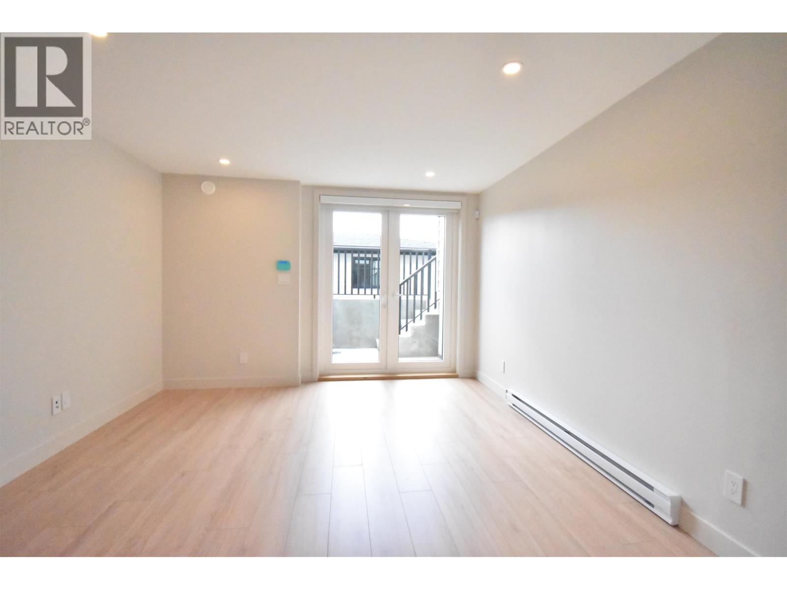 6250 Kitchener Street, Burnaby, British Columbia  V5B 2J4 - Photo 30 - R3035145