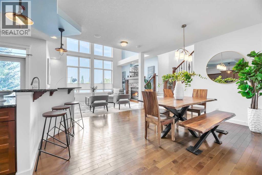 39 Crestridge Way Sw, Calgary, Alberta  T3B 5Z3 - Photo 5 - A2256191