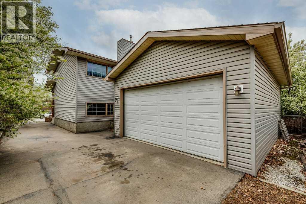 16 Ridgegate Way Sw, Airdrie, Alberta  T4B 1B1 - Photo 27 - A2261111