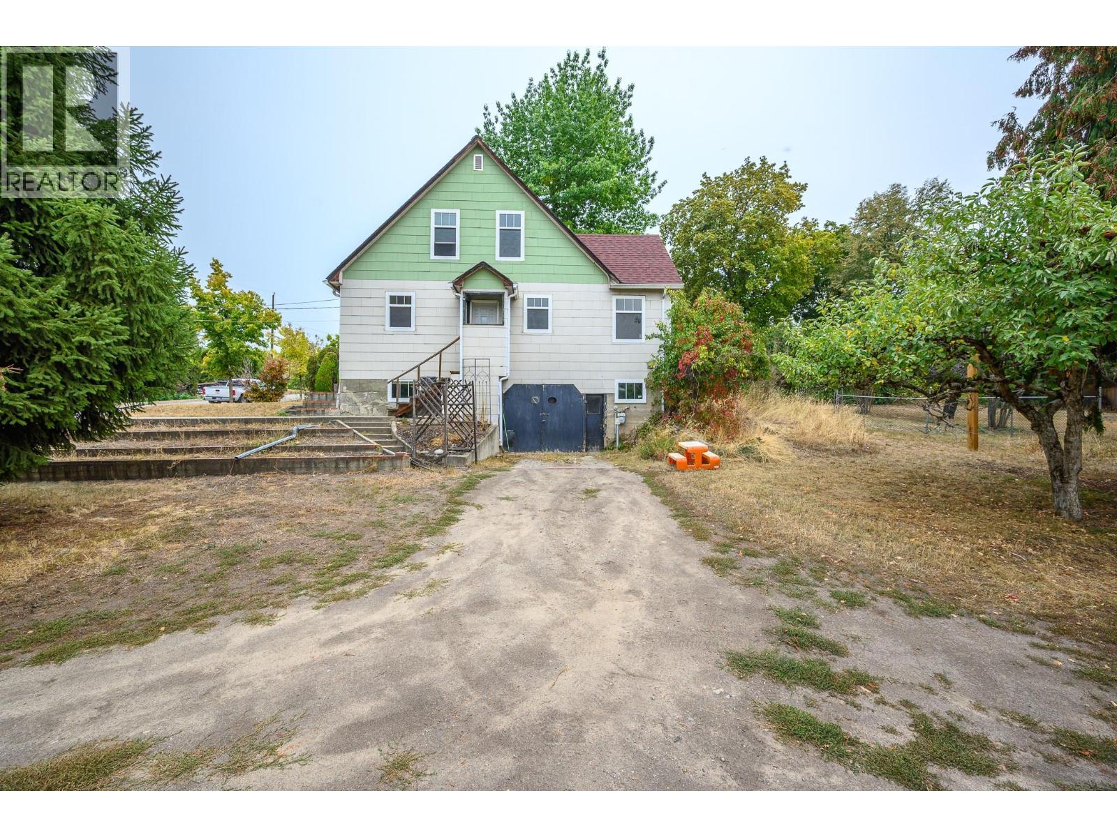 2004 37 Avenue, Vernon, British Columbia  V1T 2X1 - Photo 11 - 10364619
