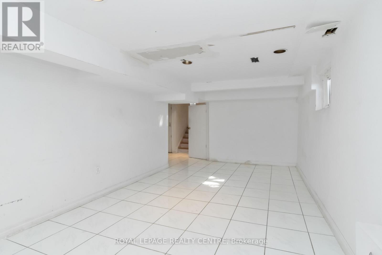 4272 Tea Garden Circle, Mississauga (Creditview), Ontario  L5B 2W8 - Photo 23 - W12446311