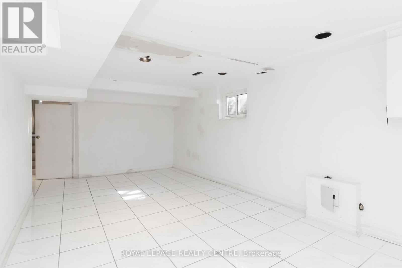 4272 Tea Garden Circle, Mississauga (Creditview), Ontario  L5B 2W8 - Photo 24 - W12446311