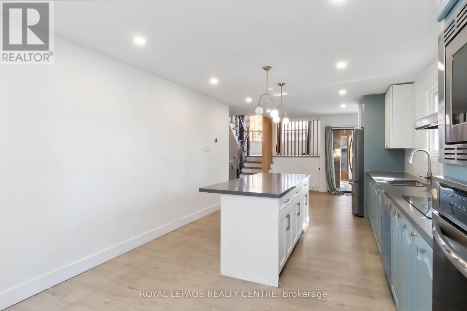 4272 Tea Garden Circle, Mississauga (Creditview), Ontario  L5B 2W8 - Photo 6 - W12446311