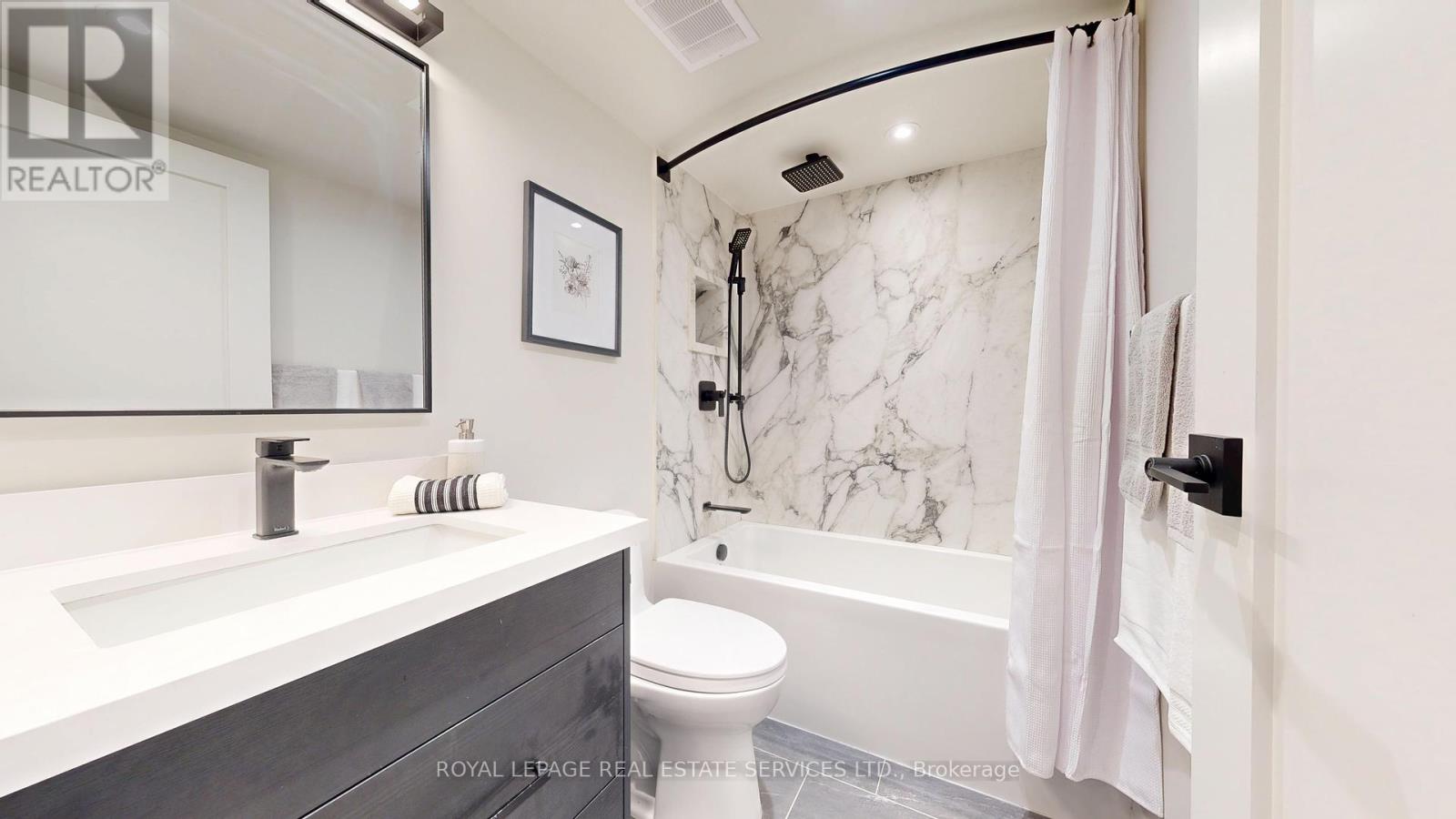 804 - 100 Quebec Avenue, Toronto (High Park North), Ontario  M6P 4B8 - Photo 19 - W12446317
