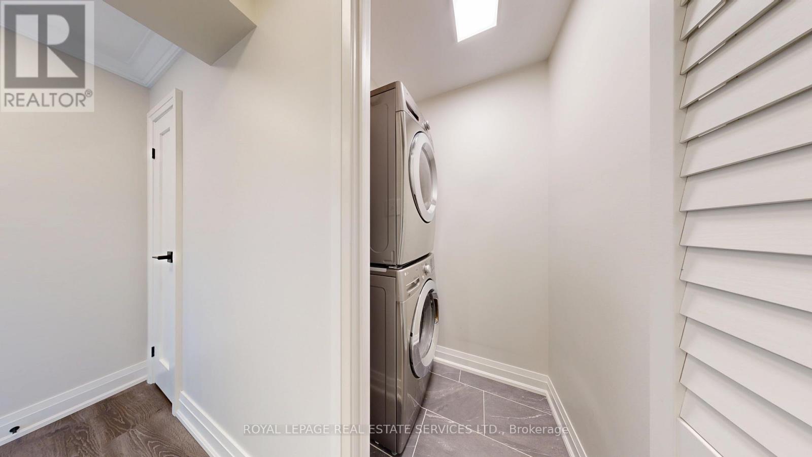 804 - 100 Quebec Avenue, Toronto (High Park North), Ontario  M6P 4B8 - Photo 29 - W12446317