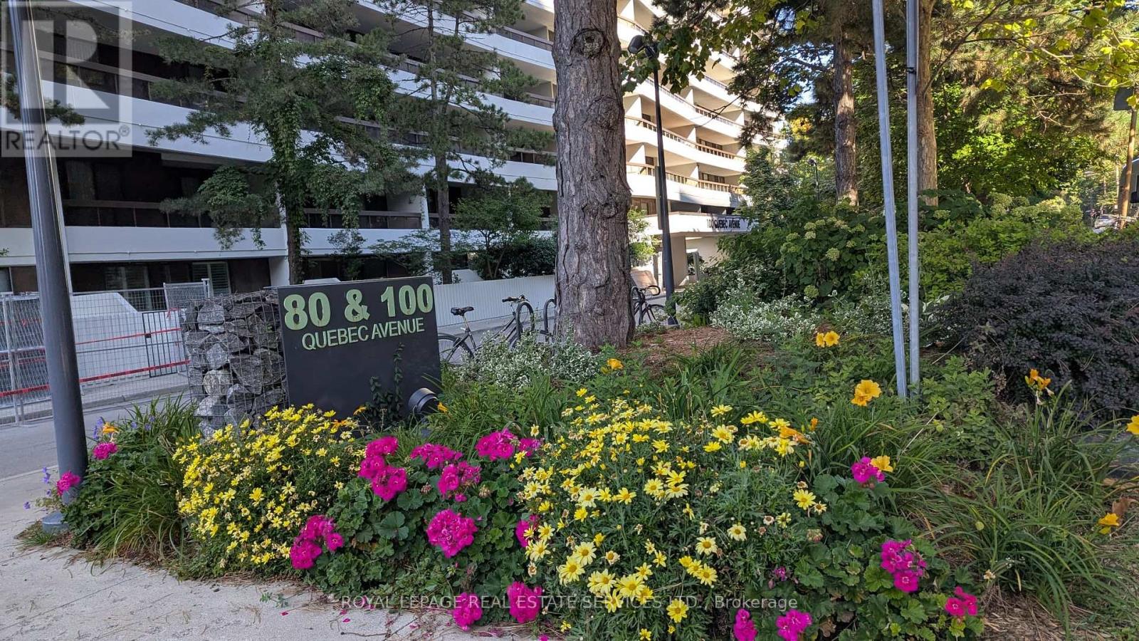 804 - 100 Quebec Avenue, Toronto (High Park North), Ontario  M6P 4B8 - Photo 3 - W12446317