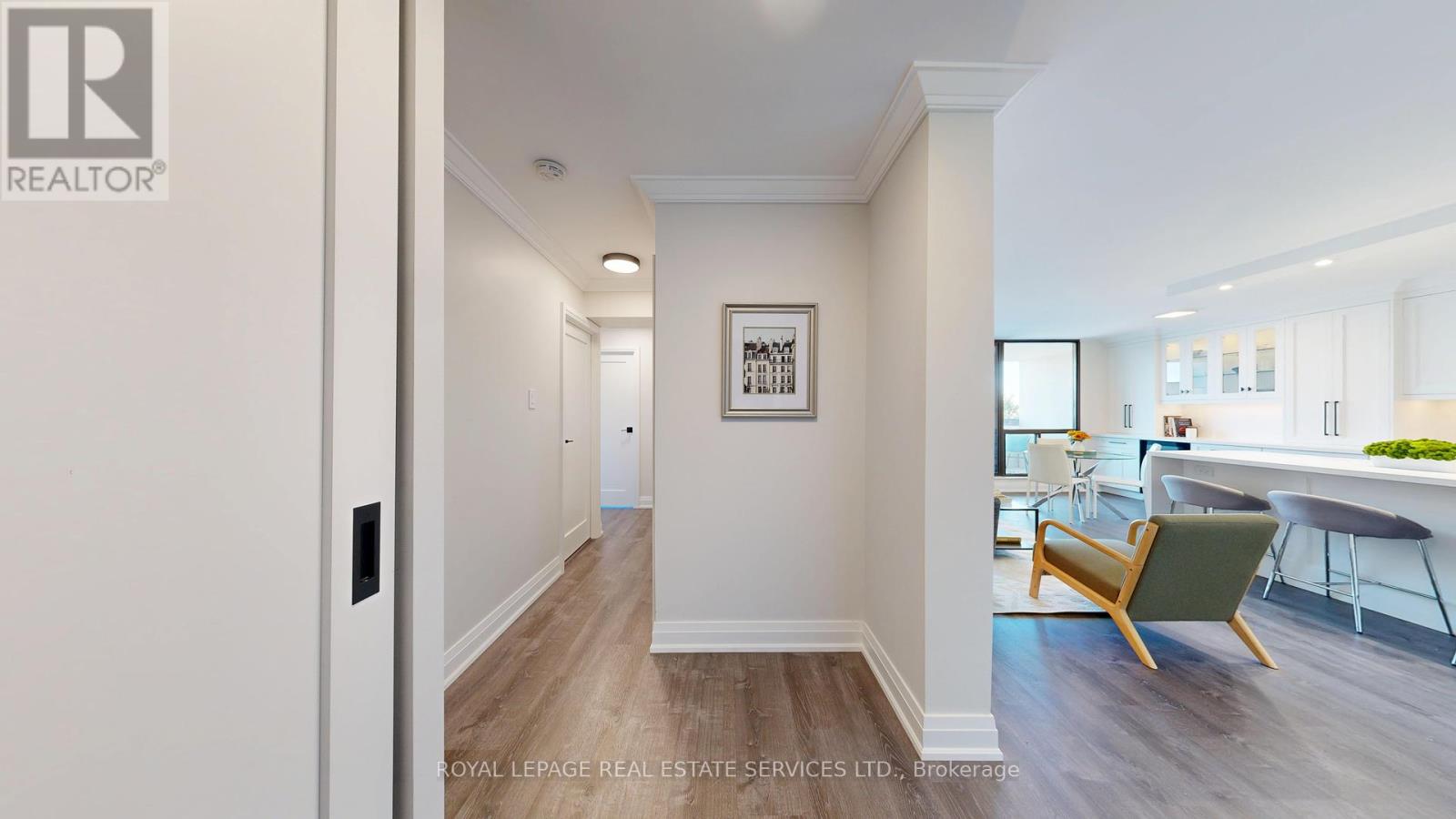 804 - 100 Quebec Avenue, Toronto (High Park North), Ontario  M6P 4B8 - Photo 6 - W12446317