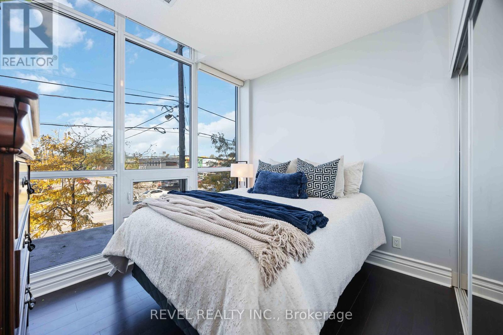 209 - 1185 The Queensway, Toronto, Ontario  M8Z 0C6 - Photo 8 - W12446324