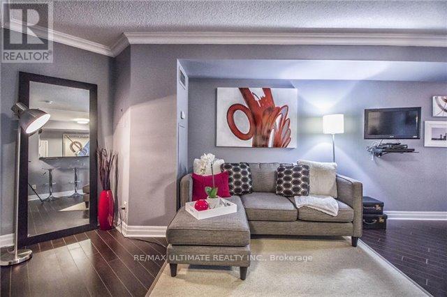 209 - 2121 Lake Shore Boulevard W, Toronto, Ontario  M8V 4E9 - Photo 4 - W12446340