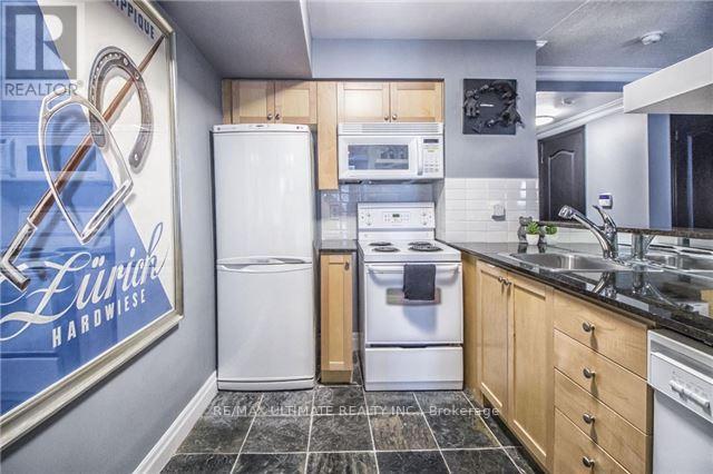209 - 2121 Lake Shore Boulevard W, Toronto, Ontario  M8V 4E9 - Photo 8 - W12446340