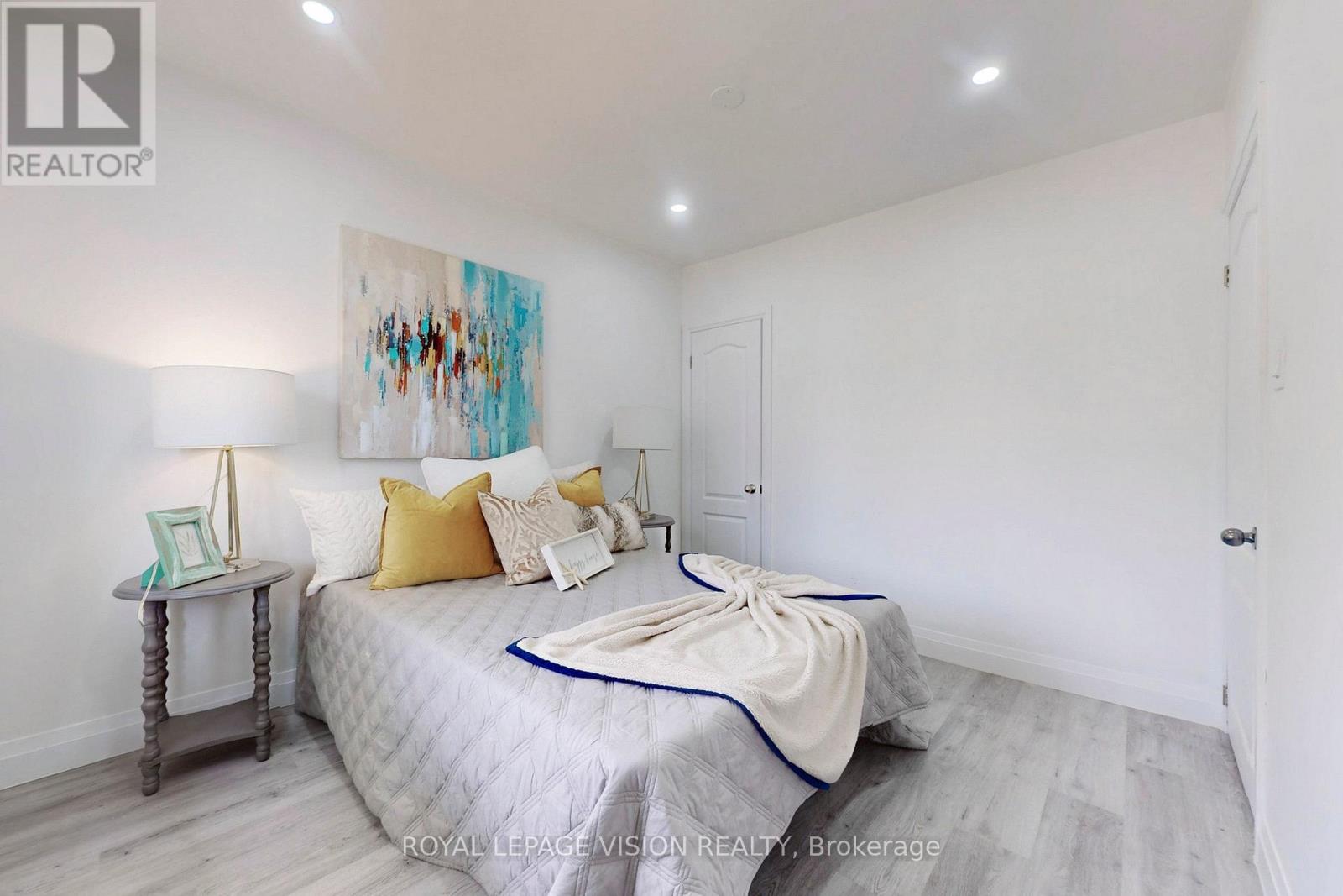 406 Marf Avenue, Mississauga (Mineola), Ontario  L5G 1T3 - Photo 18 - W12446348