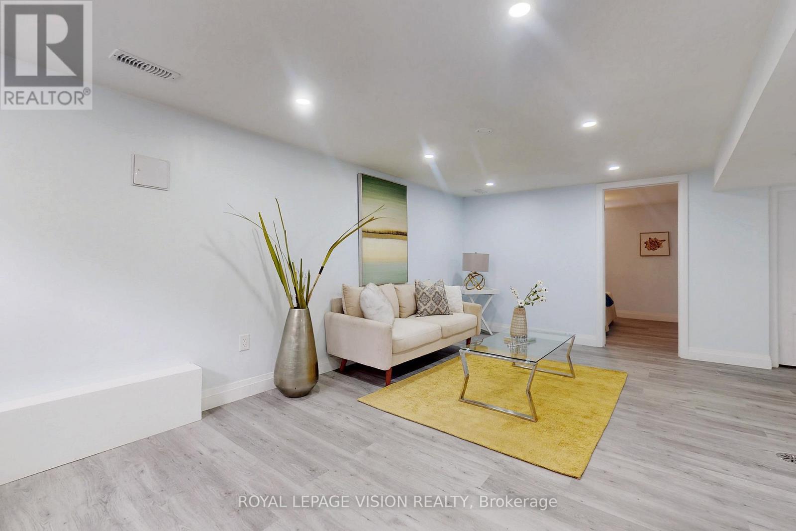 406 Marf Avenue, Mississauga (Mineola), Ontario  L5G 1T3 - Photo 31 - W12446348