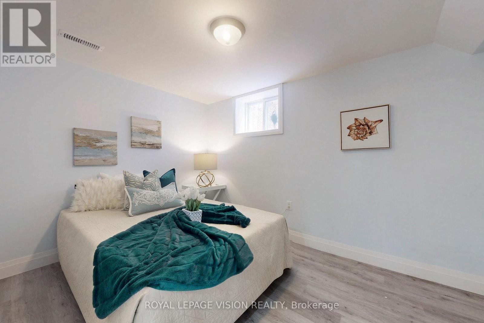 406 Marf Avenue, Mississauga (Mineola), Ontario  L5G 1T3 - Photo 36 - W12446348