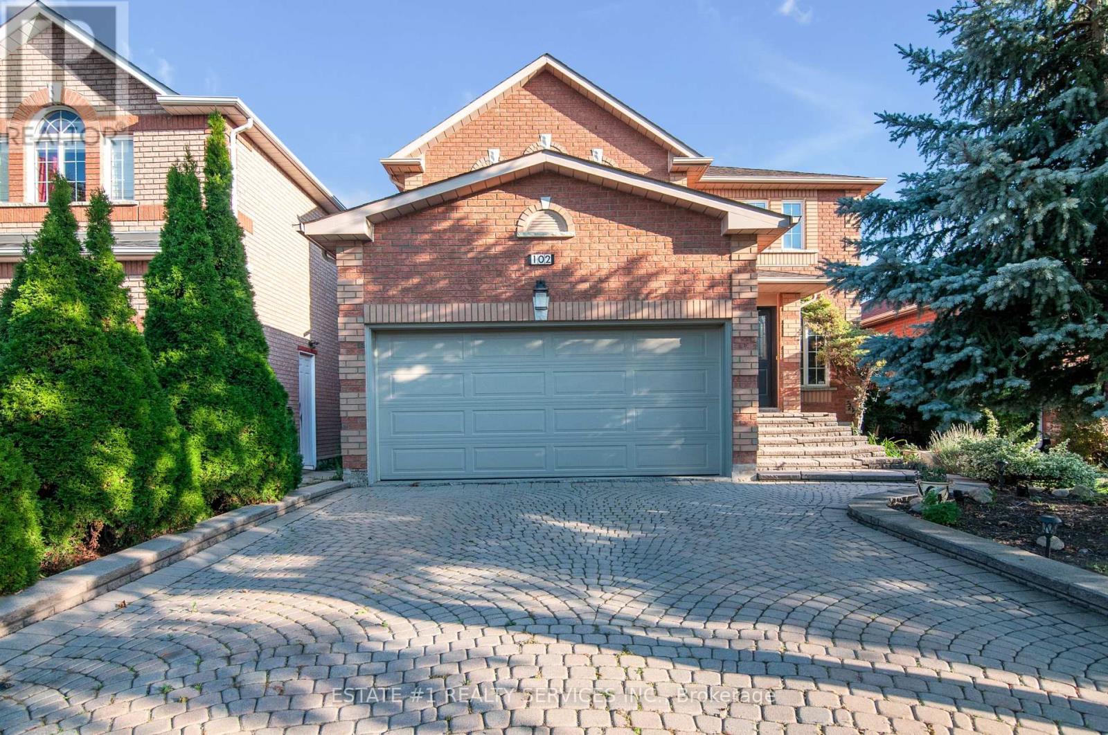 102 CRESTHAVEN ROAD, Brampton, Ontario