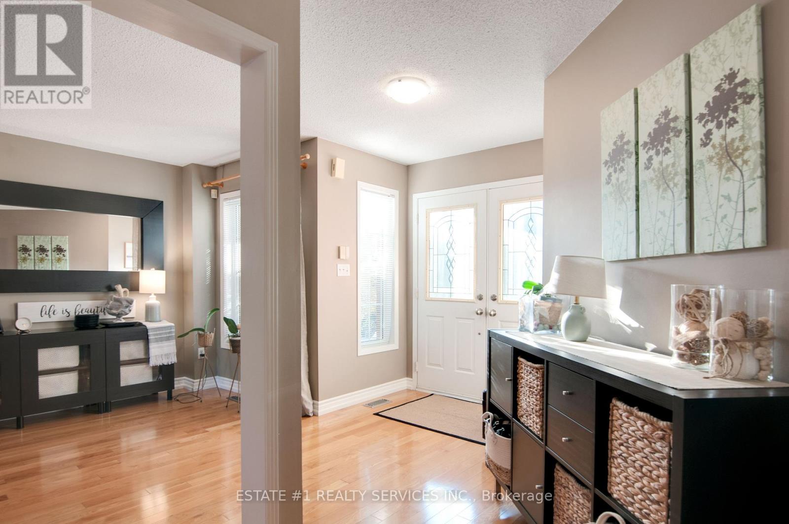 102 Cresthaven Road, Brampton, Ontario  L7A 1J4 - Photo 10 - W12446394