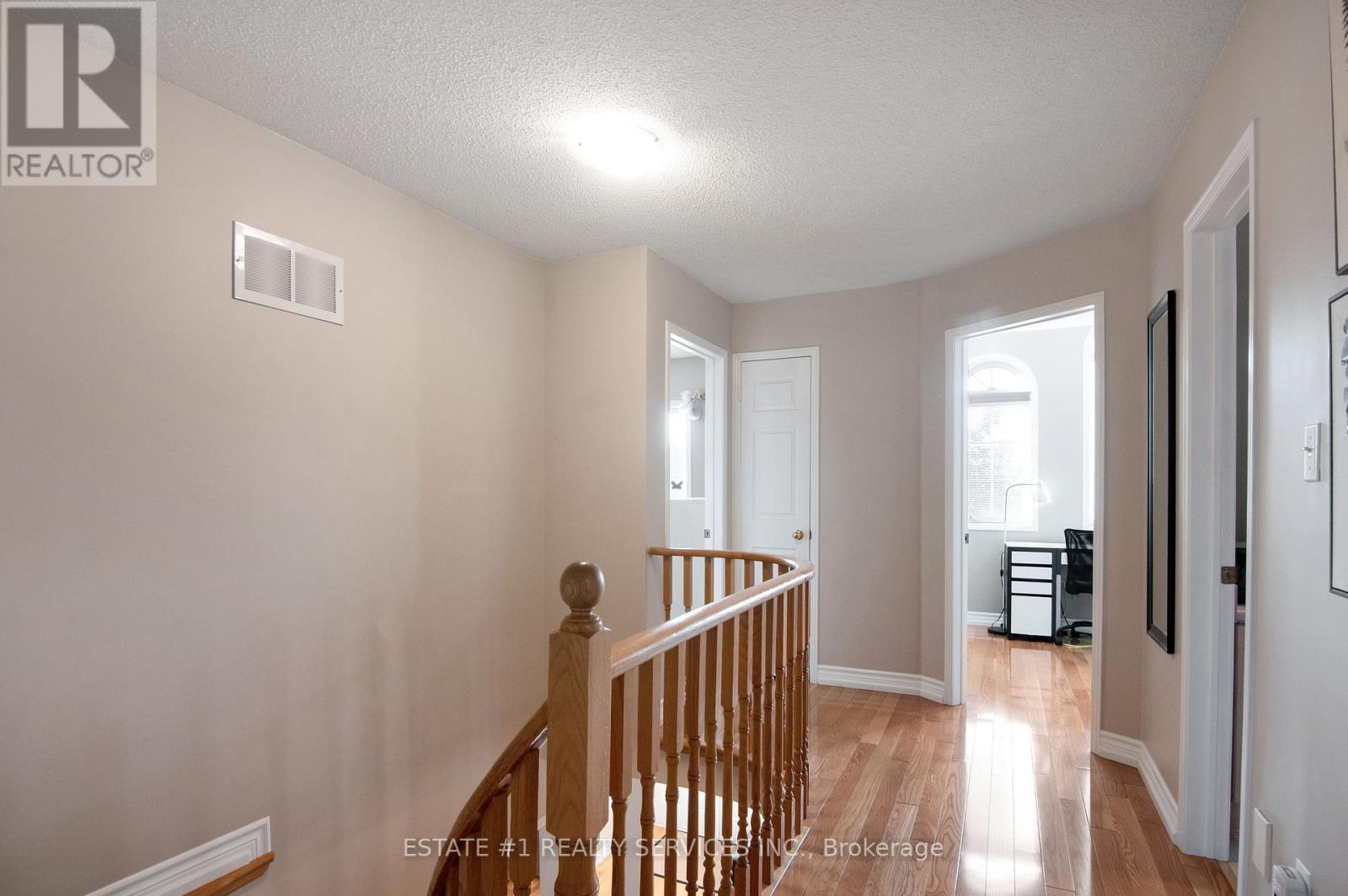 102 Cresthaven Road, Brampton, Ontario  L7A 1J4 - Photo 22 - W12446394