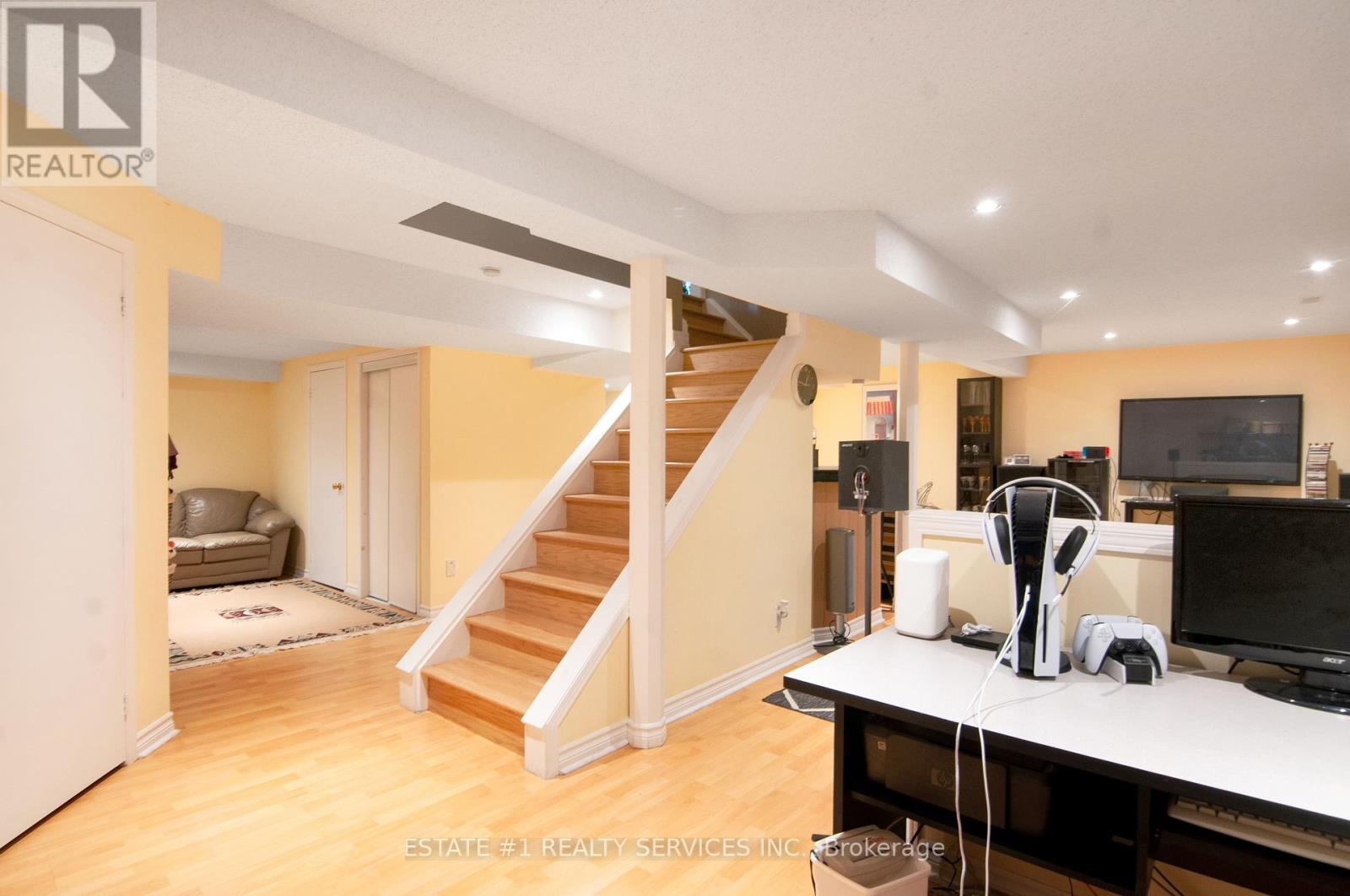 102 Cresthaven Road, Brampton, Ontario  L7A 1J4 - Photo 33 - W12446394