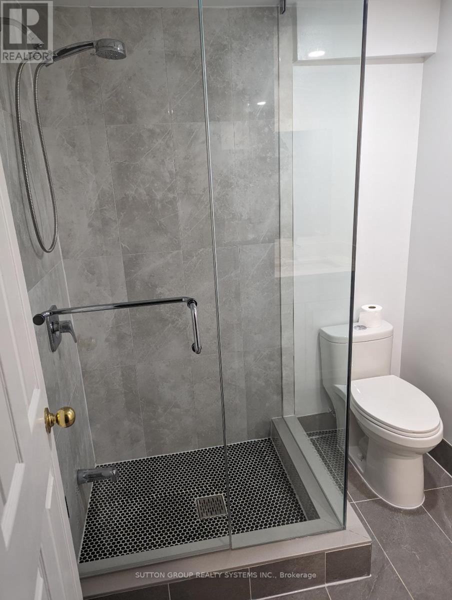 6005 Tenth Line W, Mississauga, Ontario  L5N 5S6 - Photo 2 - W12446434