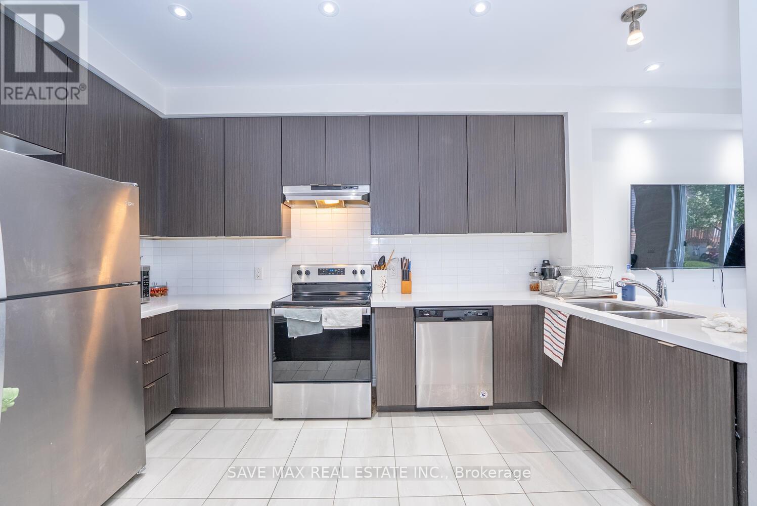 55 - 50 Edinburgh Drive, Brampton (Bram West), Ontario  L6Y 1N9 - Photo 10 - W12446447