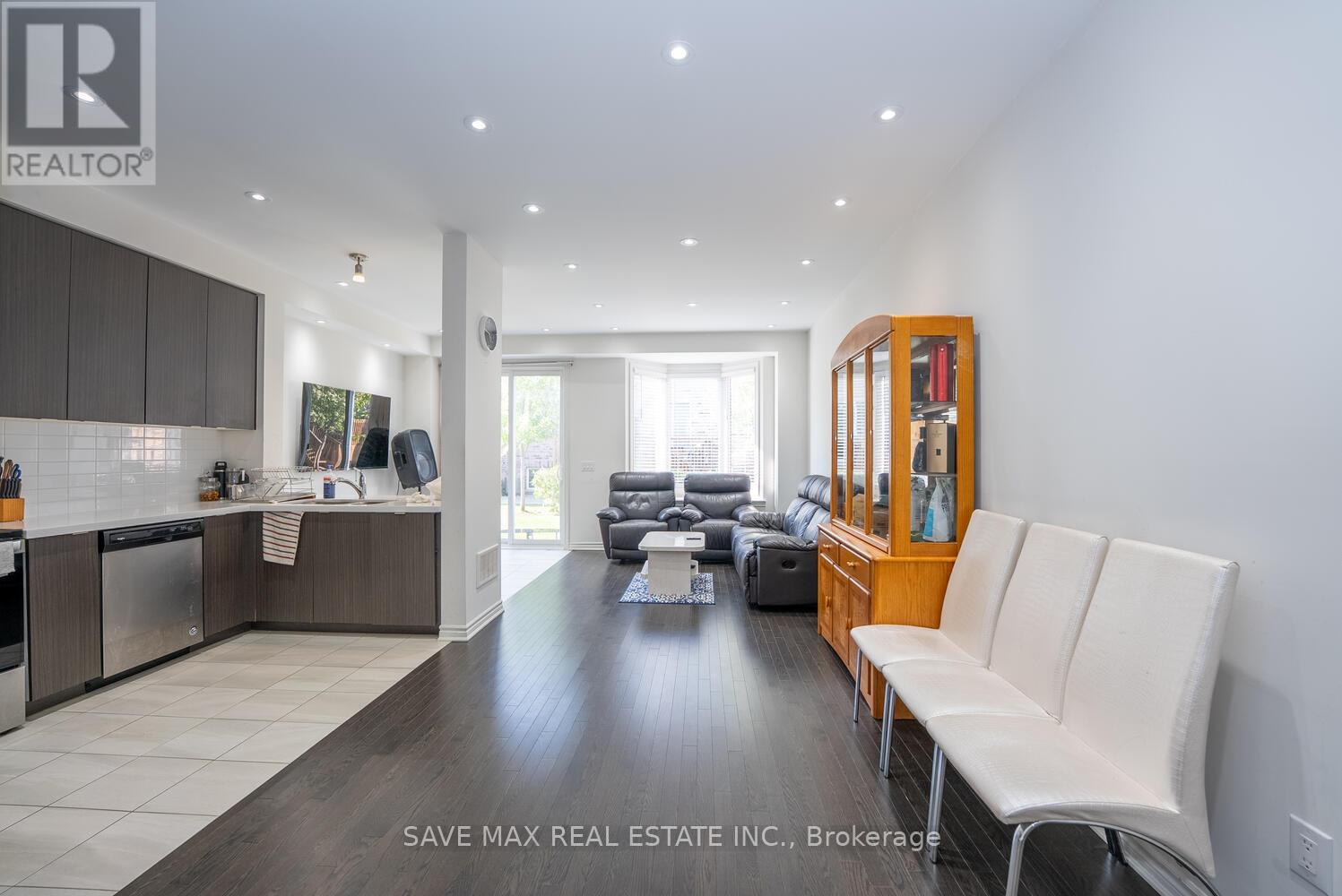 55 - 50 Edinburgh Drive, Brampton (Bram West), Ontario  L6Y 1N9 - Photo 5 - W12446447