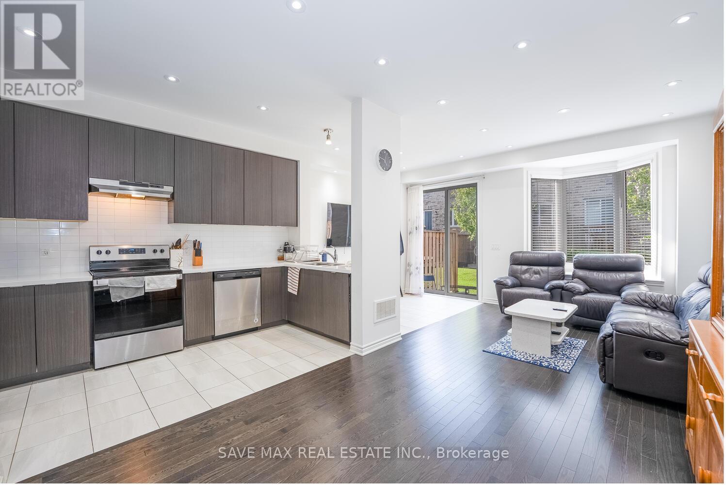 55 - 50 Edinburgh Drive, Brampton (Bram West), Ontario  L6Y 1N9 - Photo 6 - W12446447