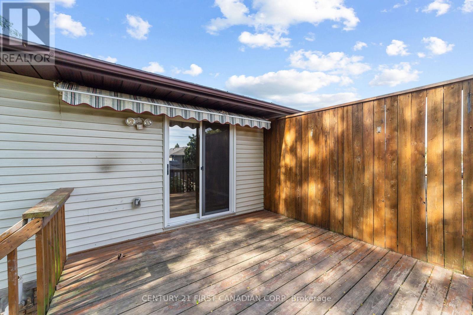52 Stokes Road, St. Thomas, Ontario  N5R 5W7 - Photo 16 - X12446481