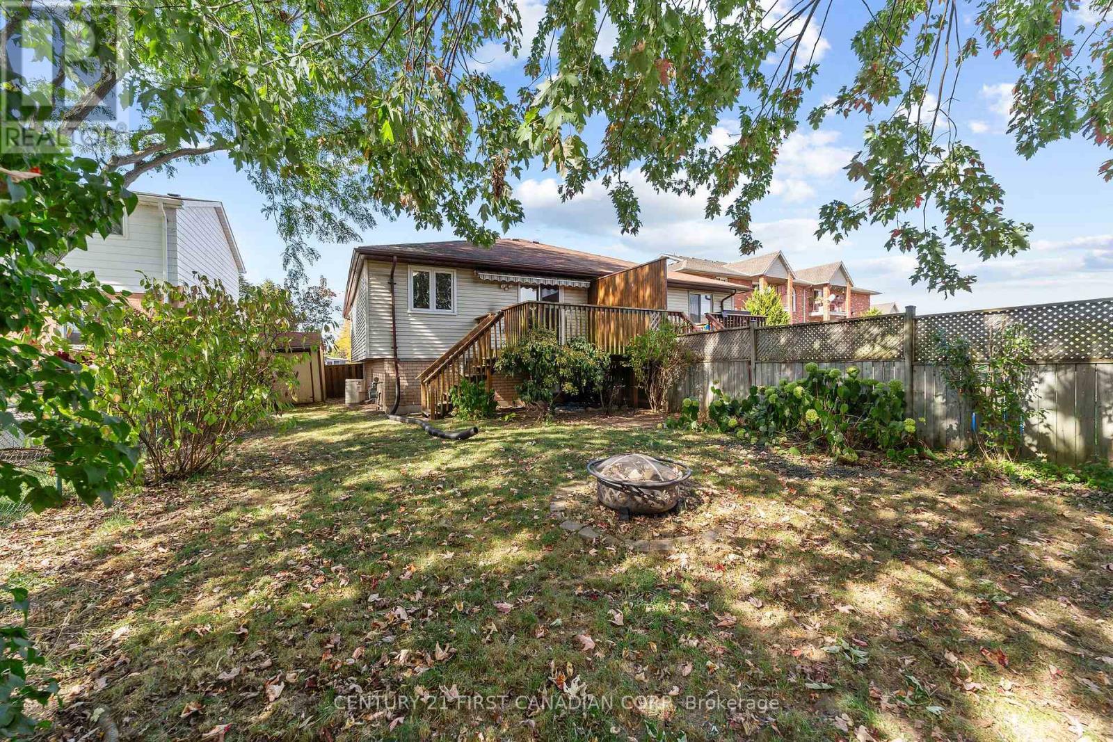 52 Stokes Road, St. Thomas, Ontario  N5R 5W7 - Photo 18 - X12446481