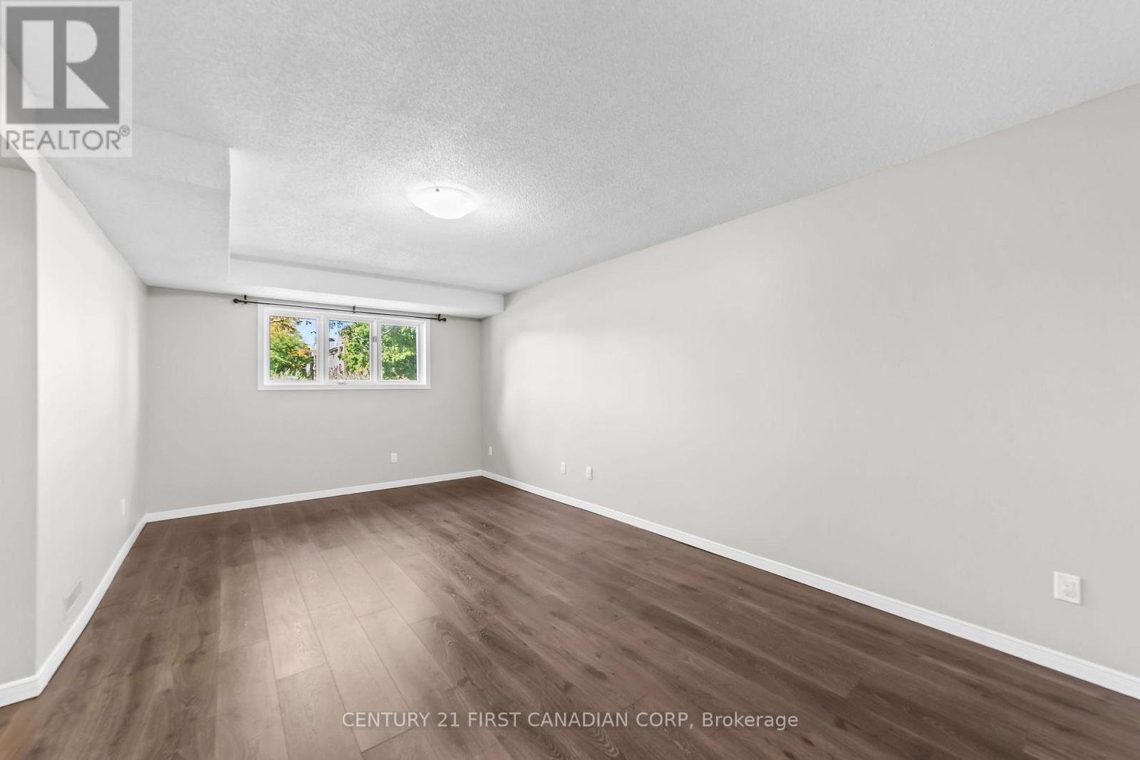 52 Stokes Road, St. Thomas, Ontario  N5R 5W7 - Photo 21 - X12446481