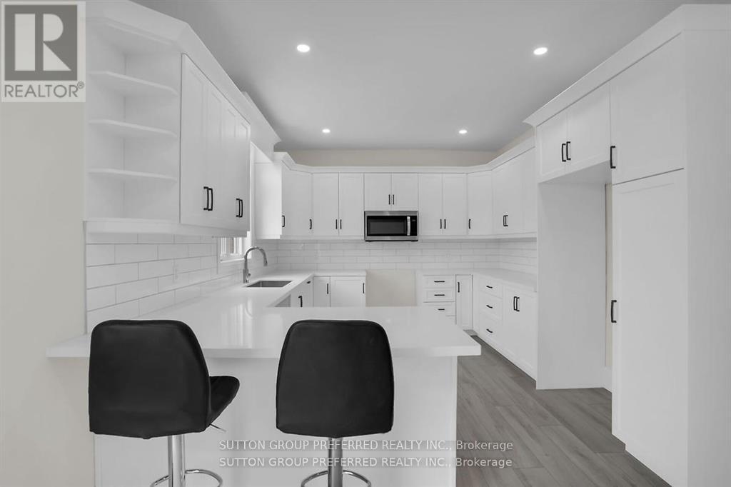 2 Bouw Place, Dutton/dunwich, Ontario  N0K 1J0 - Photo 11 - X12446490
