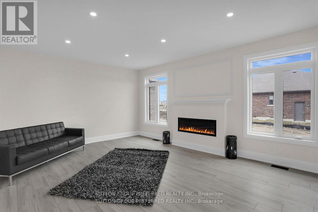 2 Bouw Place, Dutton/dunwich, Ontario  N0K 1J0 - Photo 16 - X12446490